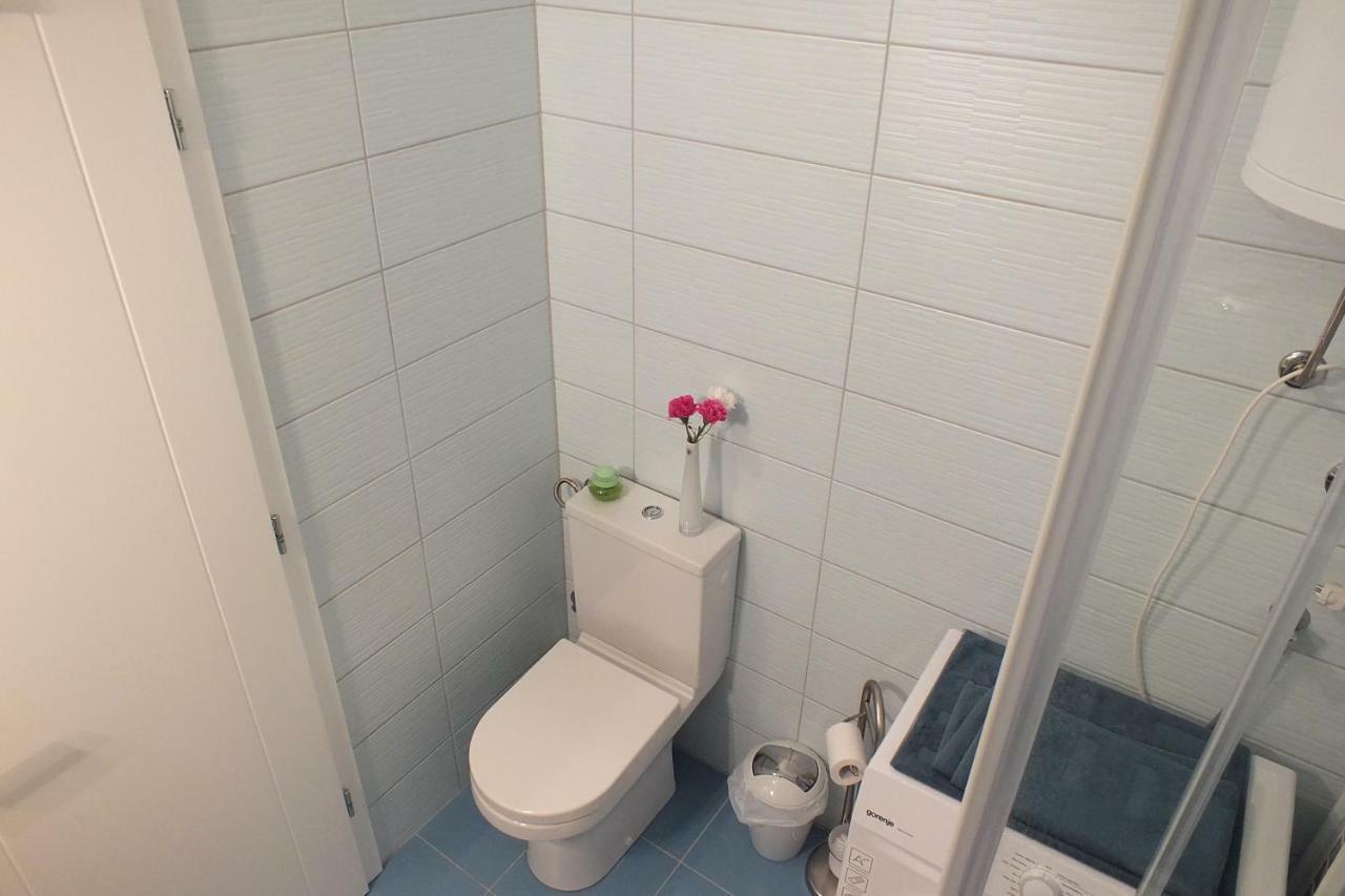 Apartment Silvija Novalja Exteriör bild